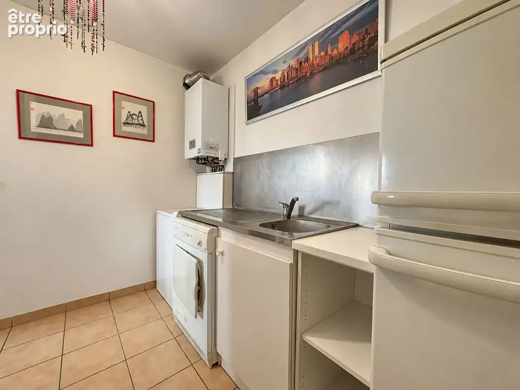 BORDEAUX BASTIDE - Appartement 2P 39,14m²  - Loggia et parking - photo 2