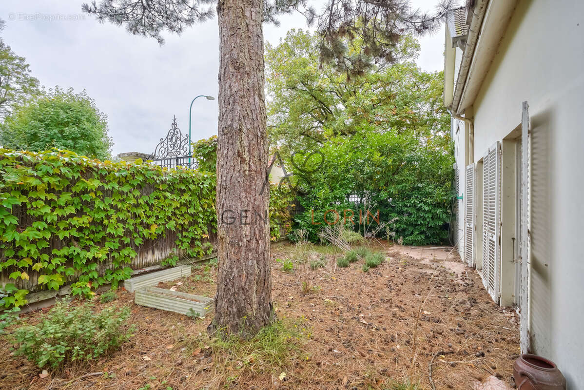 Maison à LE VESINET