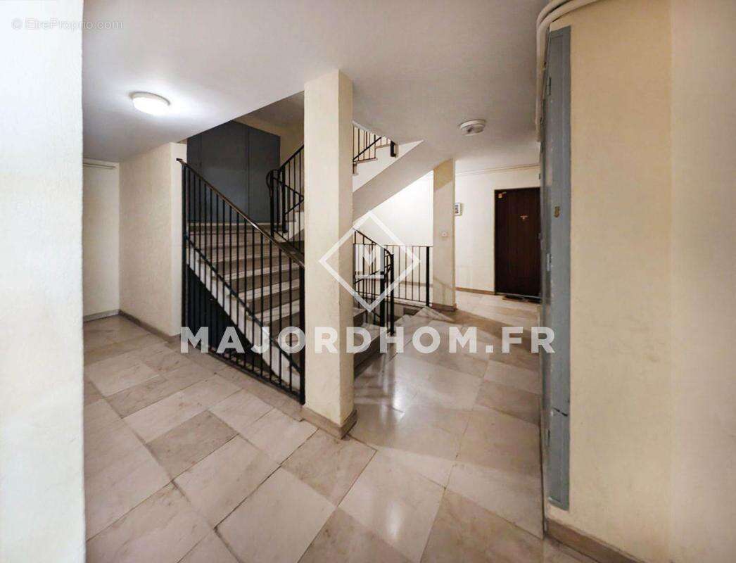 Appartement à MARSEILLE-8E