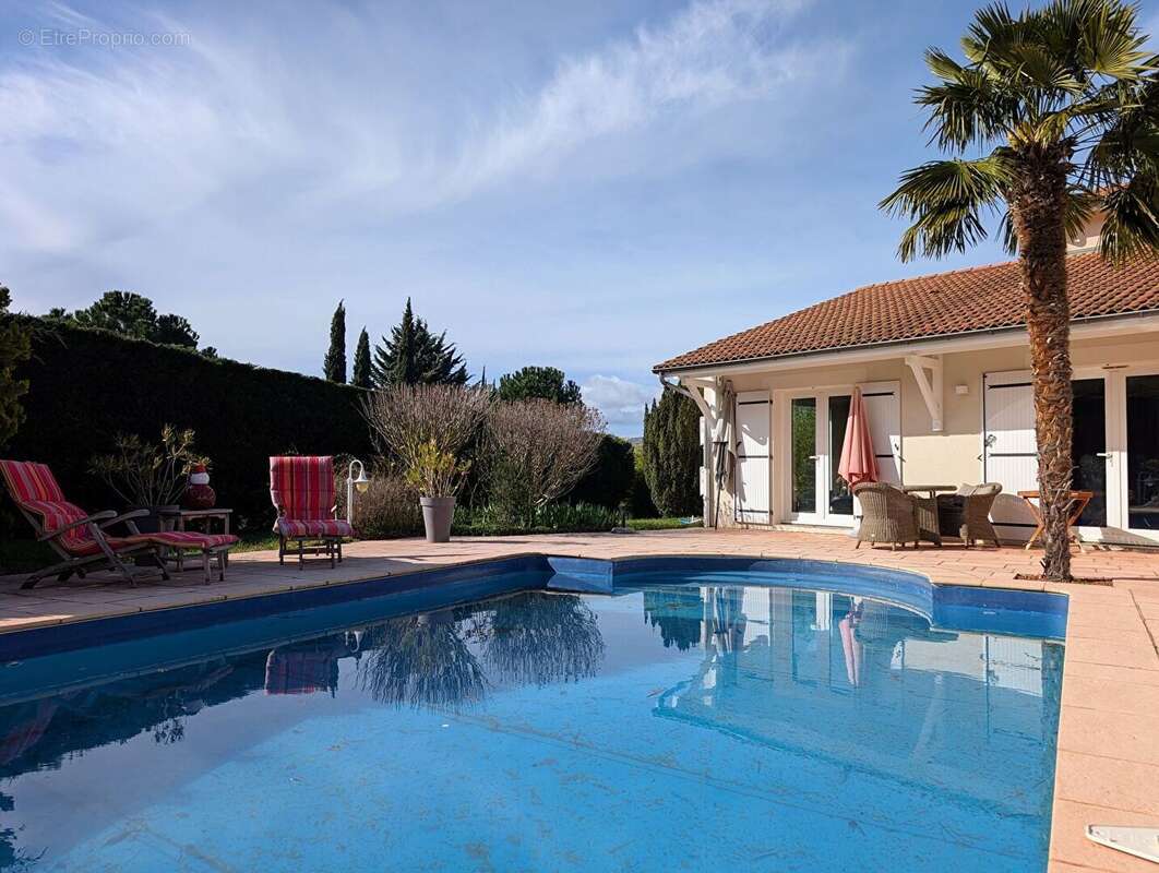 Villa avec piscine  RENOVATION de 2016 ! - photo 3