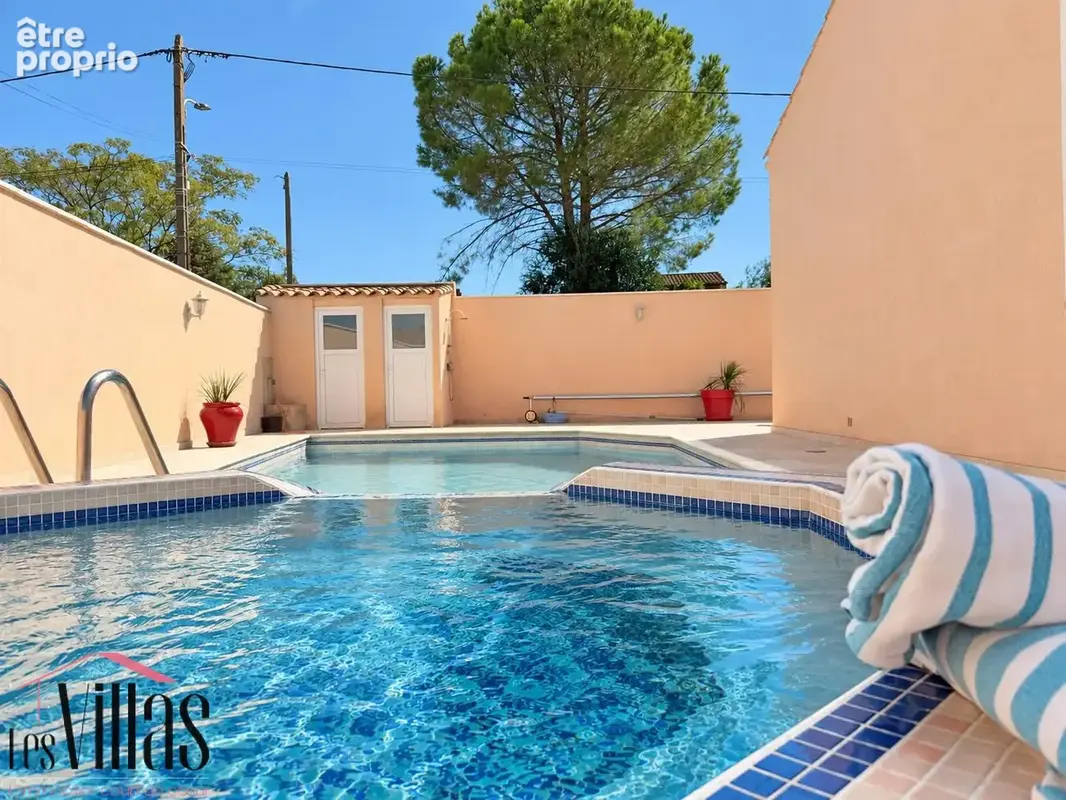 Photo Maison à Sainte-Valiere au prix de 346 000€