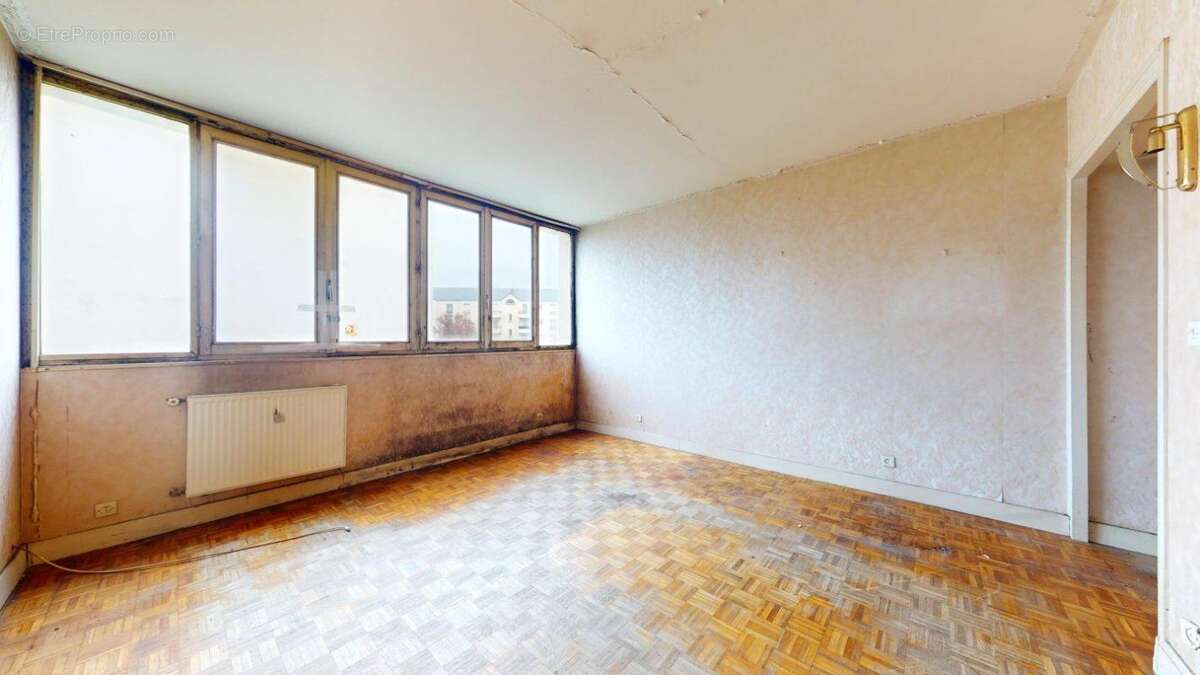 Appartement à LE PLESSIS-TREVISE