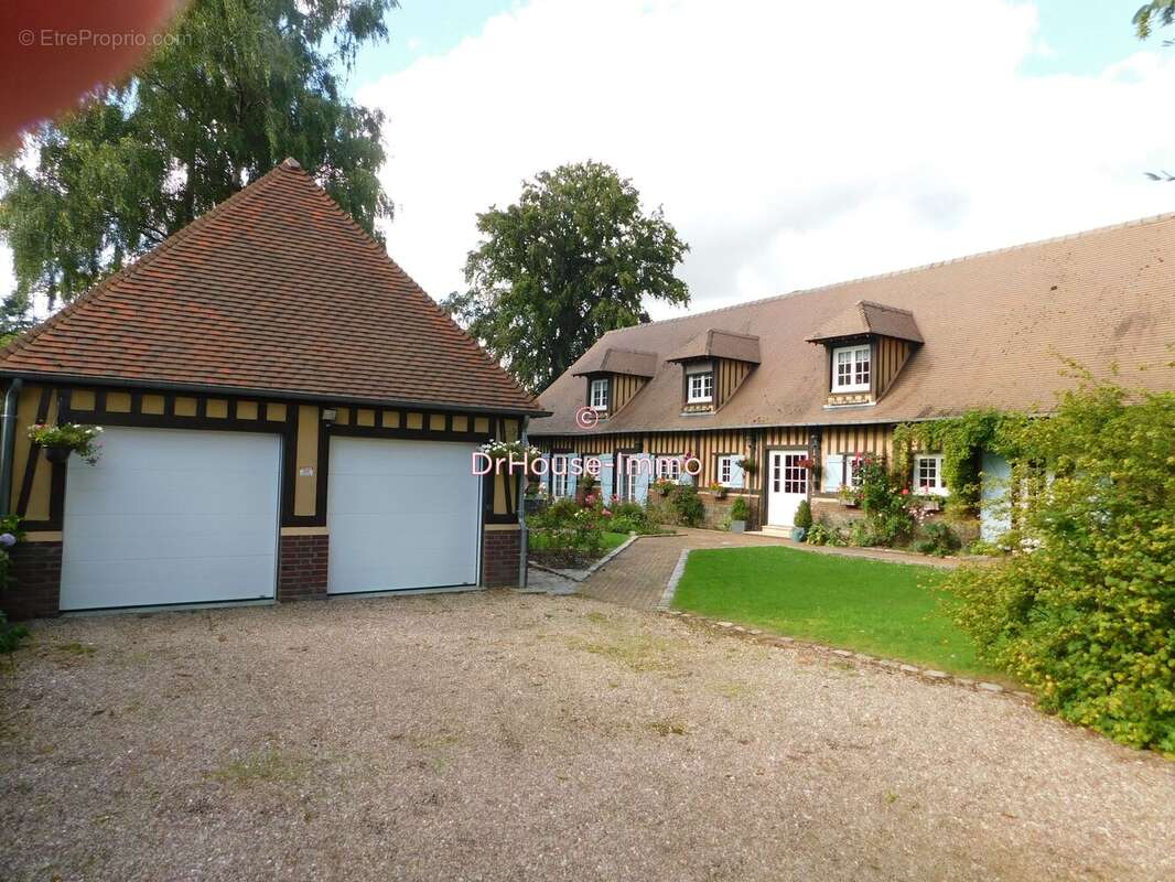 Maison à CIDEVILLE