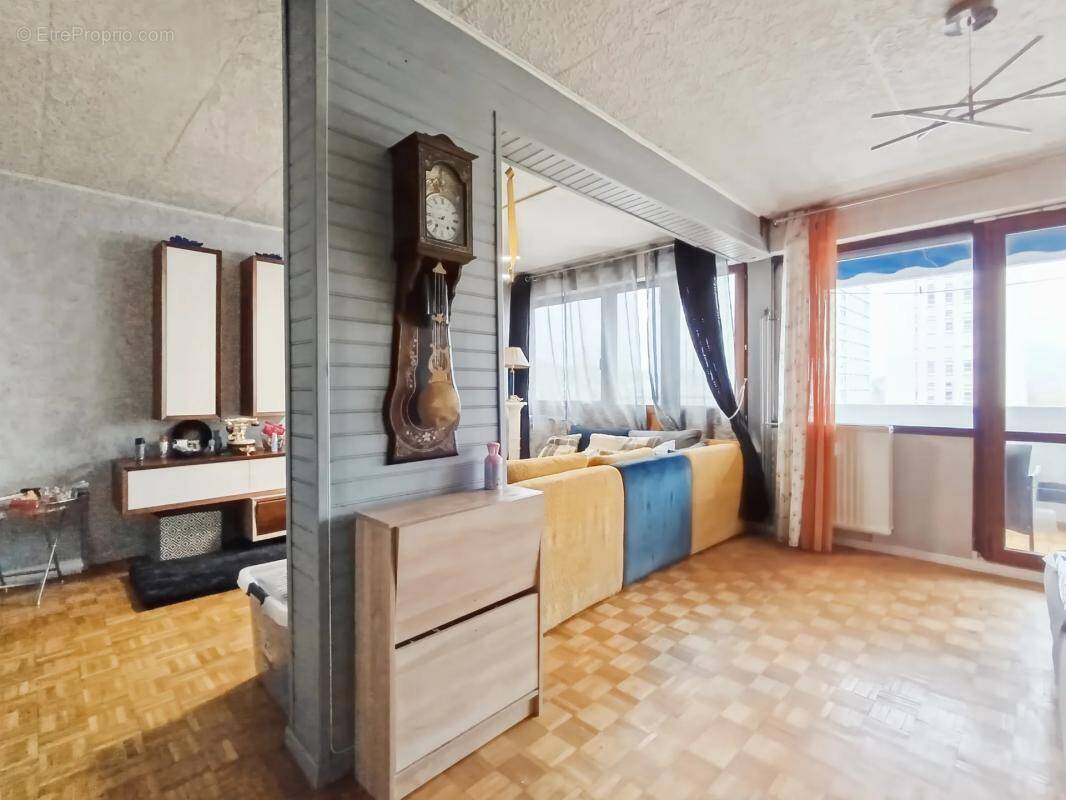 Appartement à ECHIROLLES