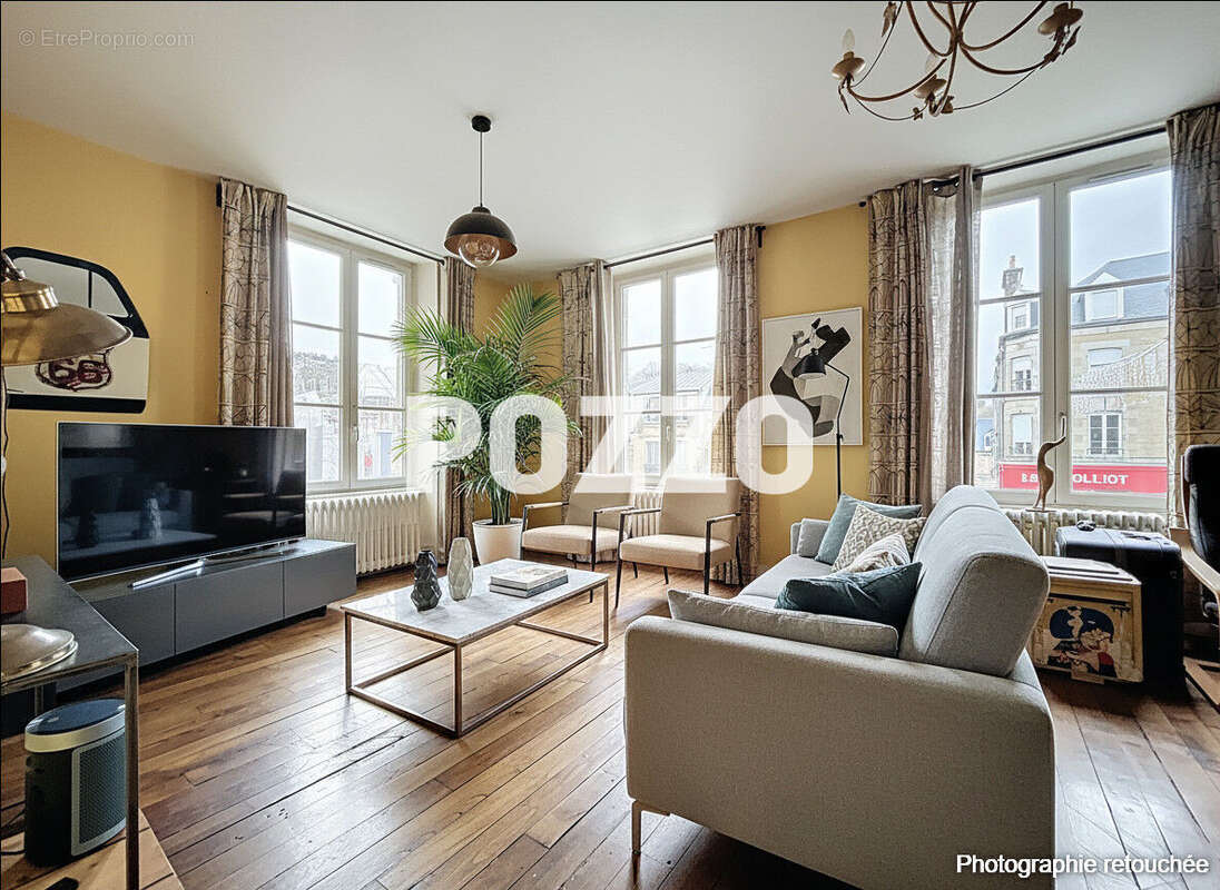 Appartement à VILLEDIEU-LES-POELES