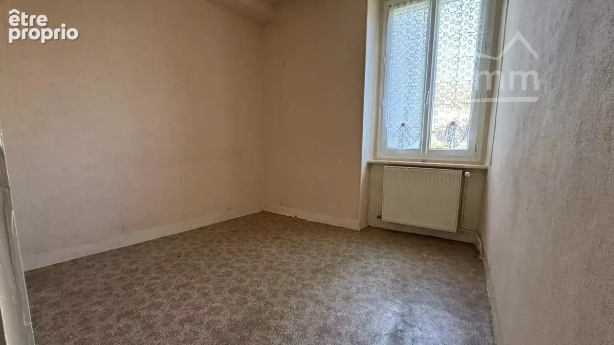 Maison de village en pierre à rénover - photo 9