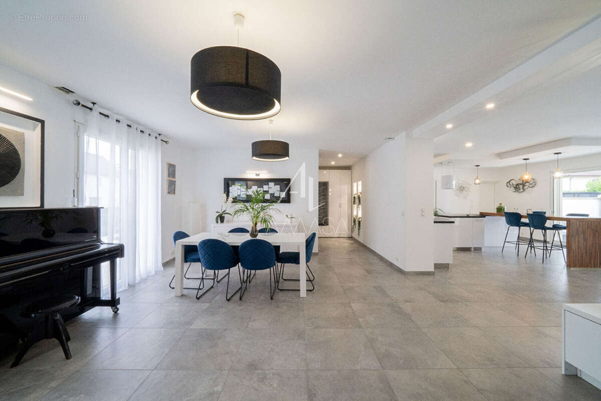 Maison à FRESNES-SUR-MARNE