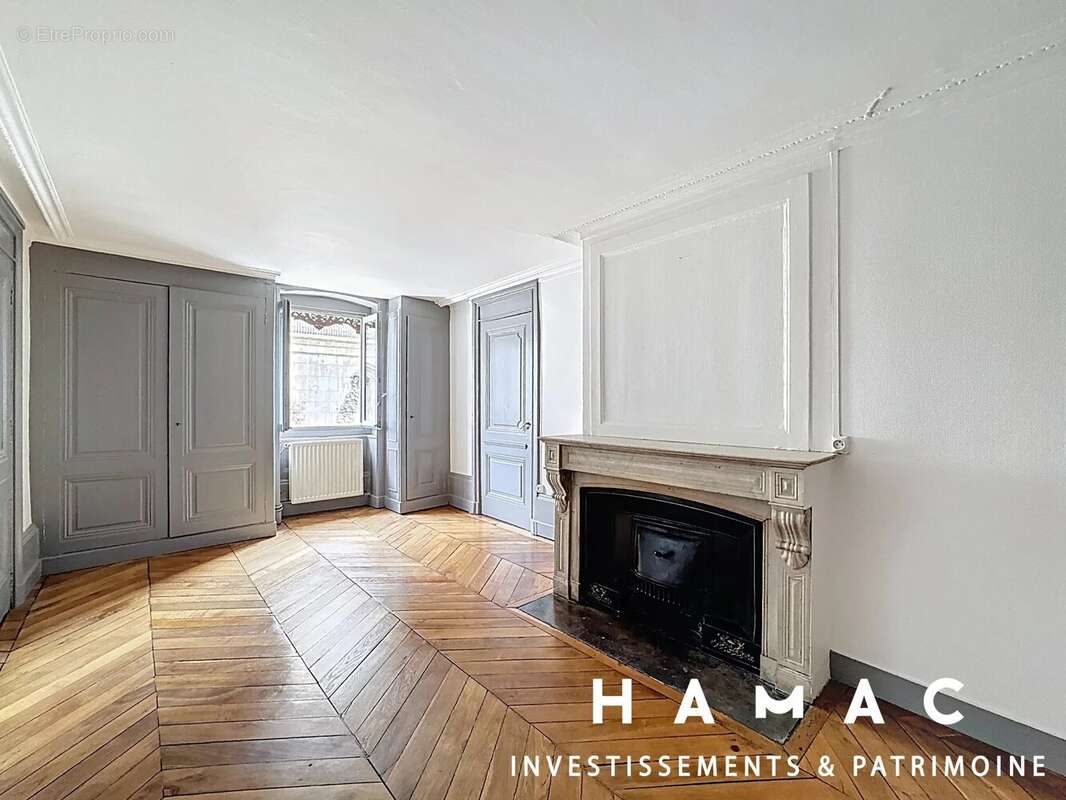 Appartement à LYON-1E