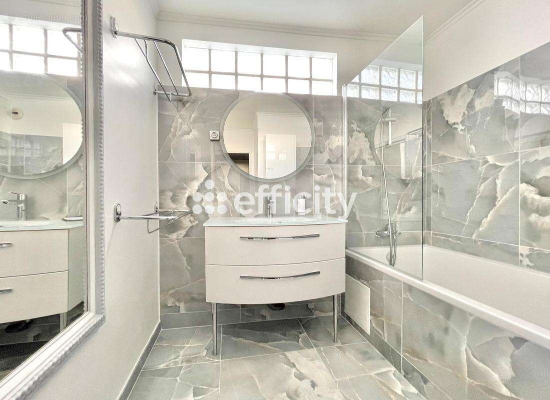 Appartement à MONTROUGE