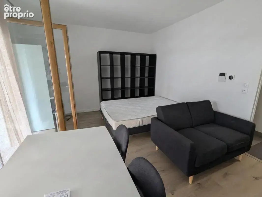 Parc Bourran - Studio récent avec grand balcon de 12 m2 - photo 7