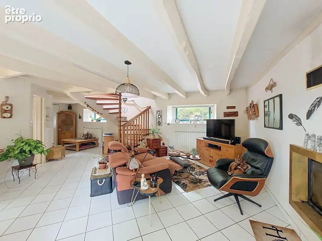 Maison Ambon 7 pièce(s) 150 m2 - photo 2