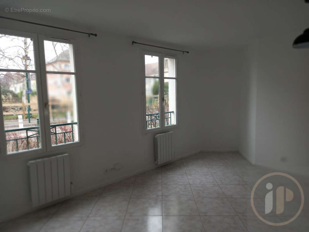 Appartement à CARRIERES-SOUS-POISSY