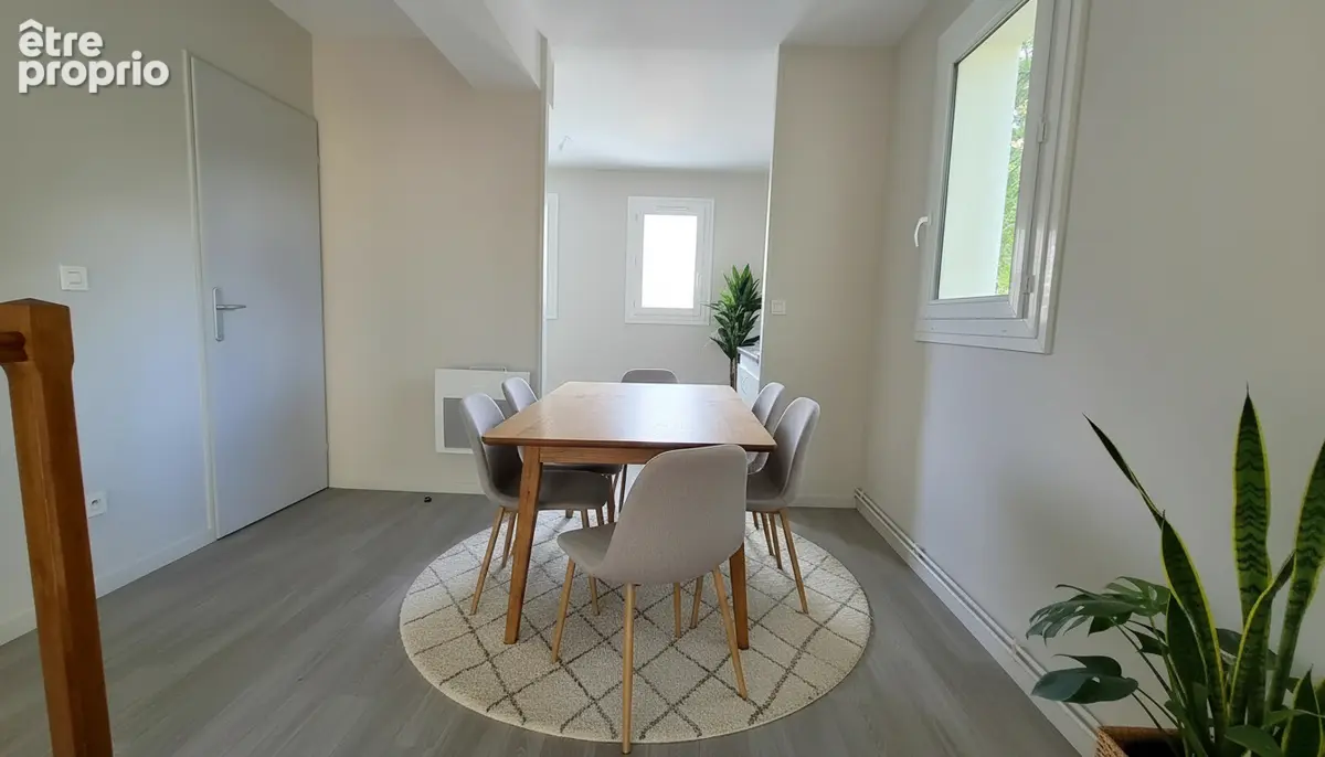 Maison  - 83m² - Tours  Montjoyeux - photo 3