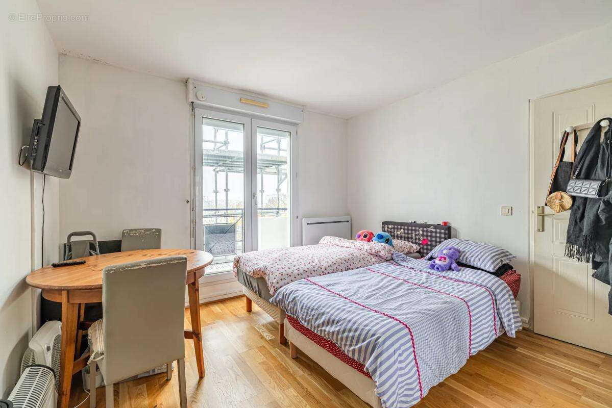 Appartement à ISSY-LES-MOULINEAUX