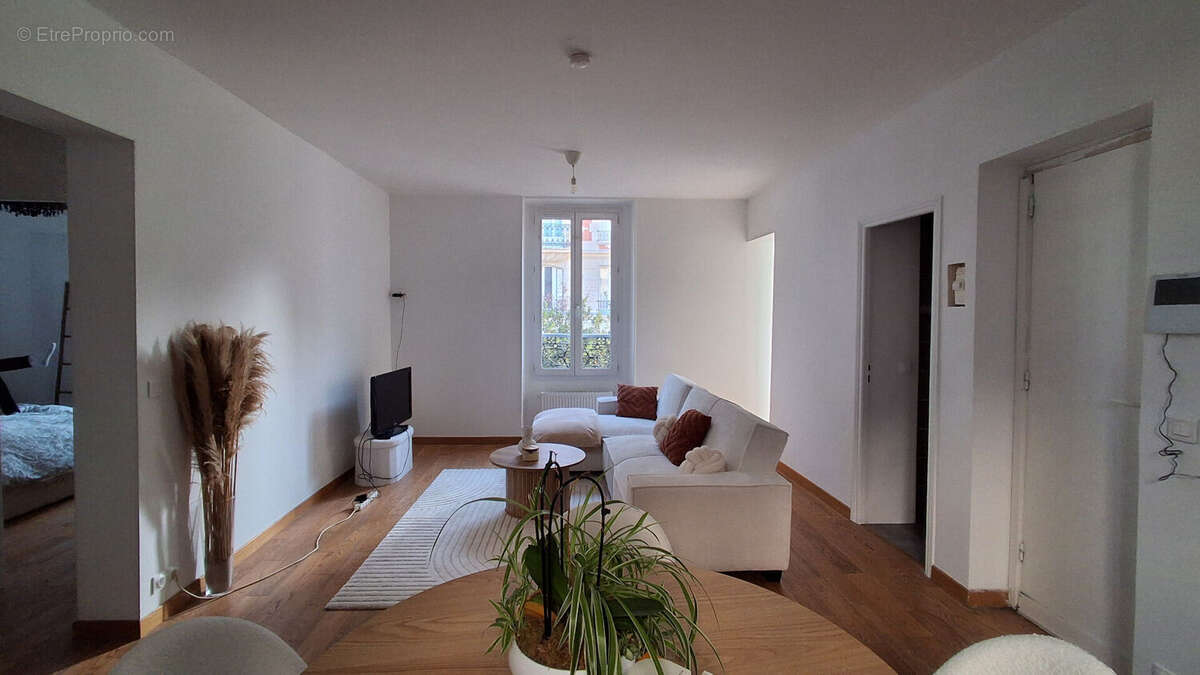 Maison à LA GARENNE-COLOMBES
