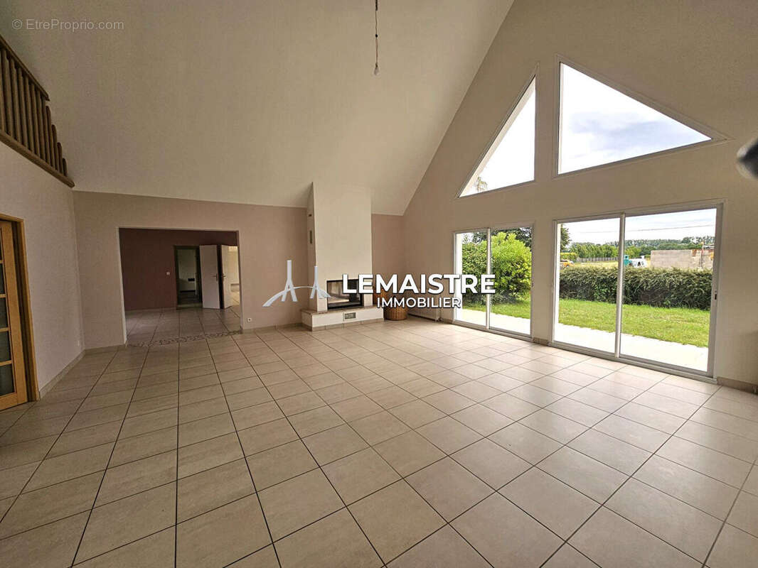 Maison à FONTAINE-LA-MALLET