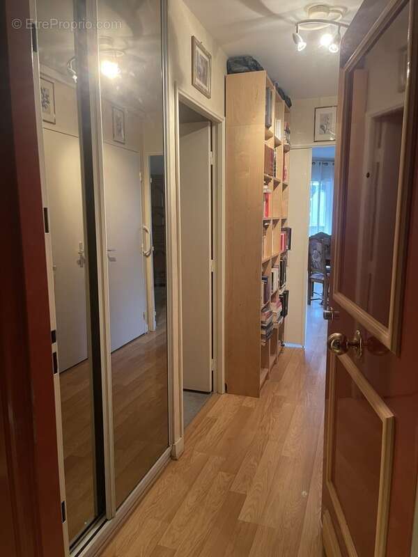 Appartement à LEVALLOIS-PERRET