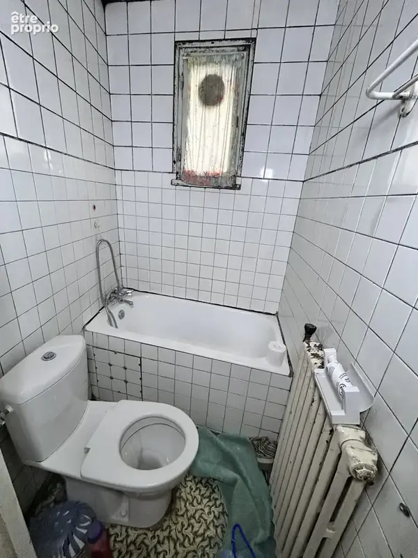 LIMOGES - Maison de ville à rénover entièrement (100 m2) avec cour - photo 10
