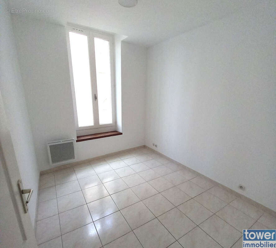 Appartement T3 rénové   cœur de ville, faibles charges ! - photo 8