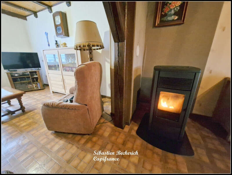 Maison à vendre 7 pièces KALHAUSEN (57) 150m² - photo 3