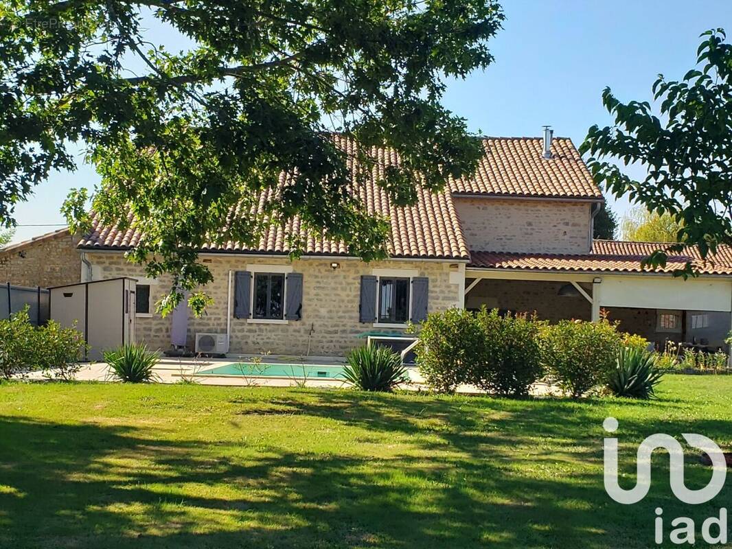 Photo 1 - Maison à NANTEUIL-EN-VALLEE