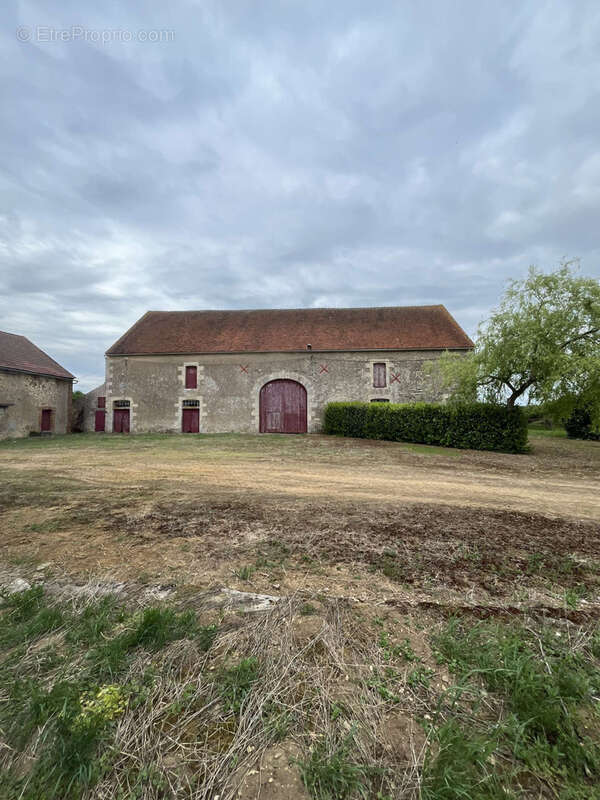 Maison à VARZY