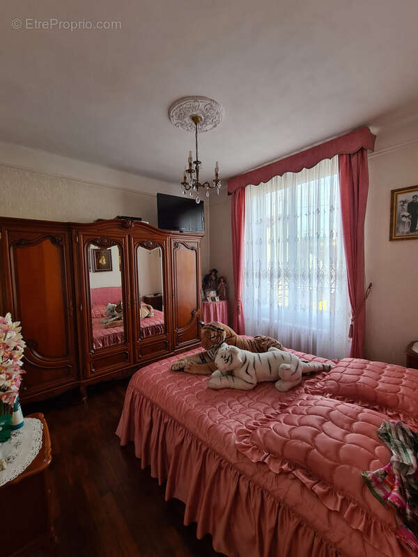 Maison à LE BLANC-MESNIL