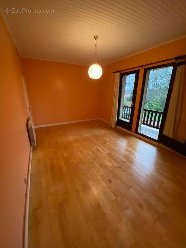 Maison à SAINT-LOUBES