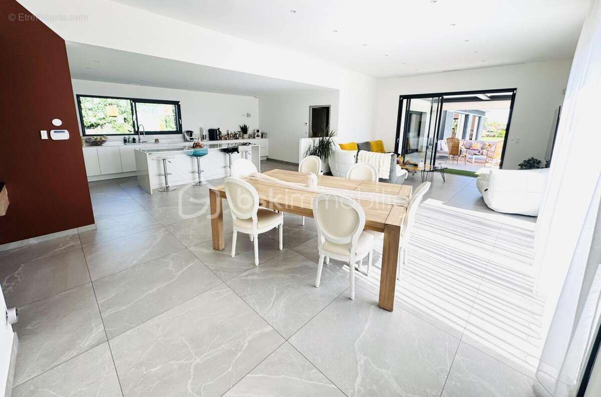 Maison à MAGALAS