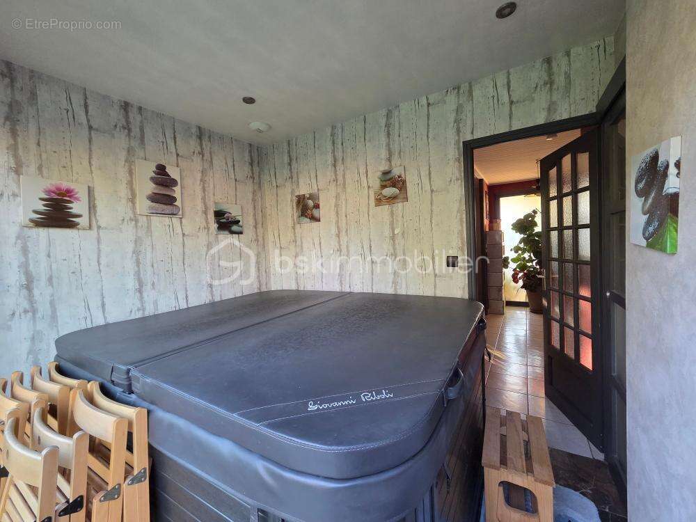 Maison à LE BUSSEAU