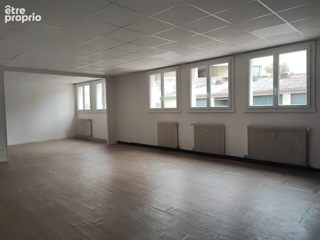 A VENDRE - quartier saint martial - Local commercial 170 m² - photo 3