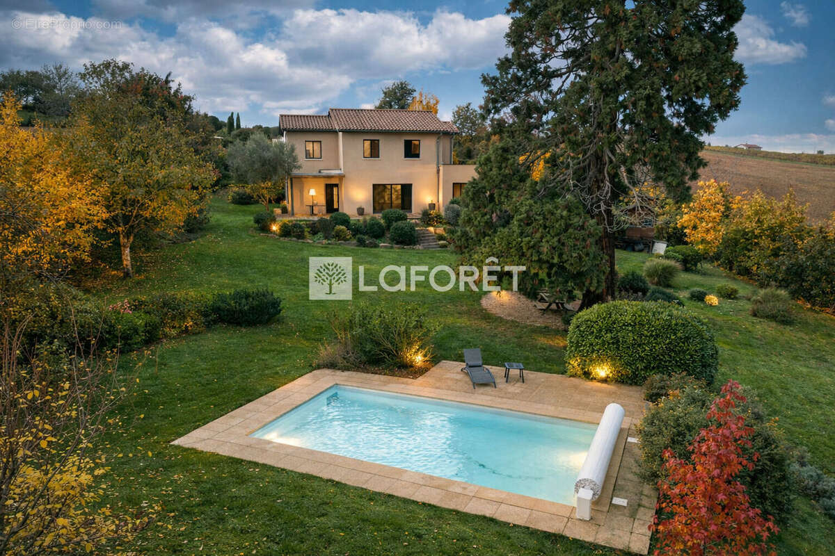 Maison à FLEURIEUX-SUR-L'ARBRESLE