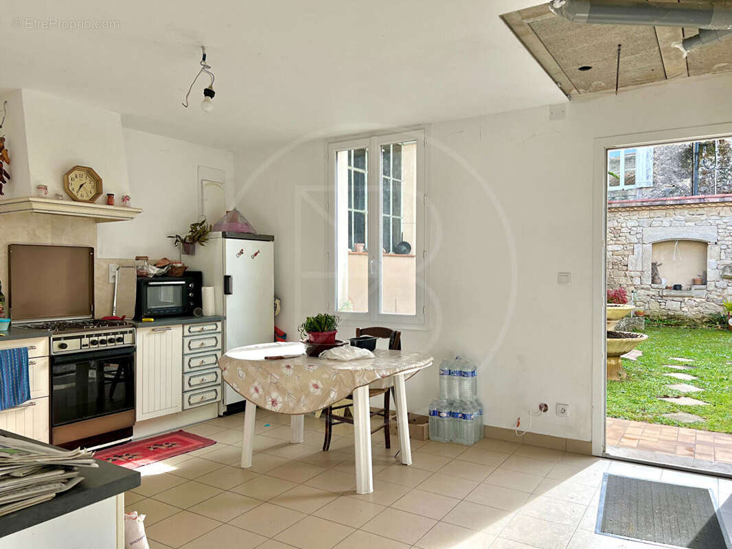 Maison à MONSEGUR