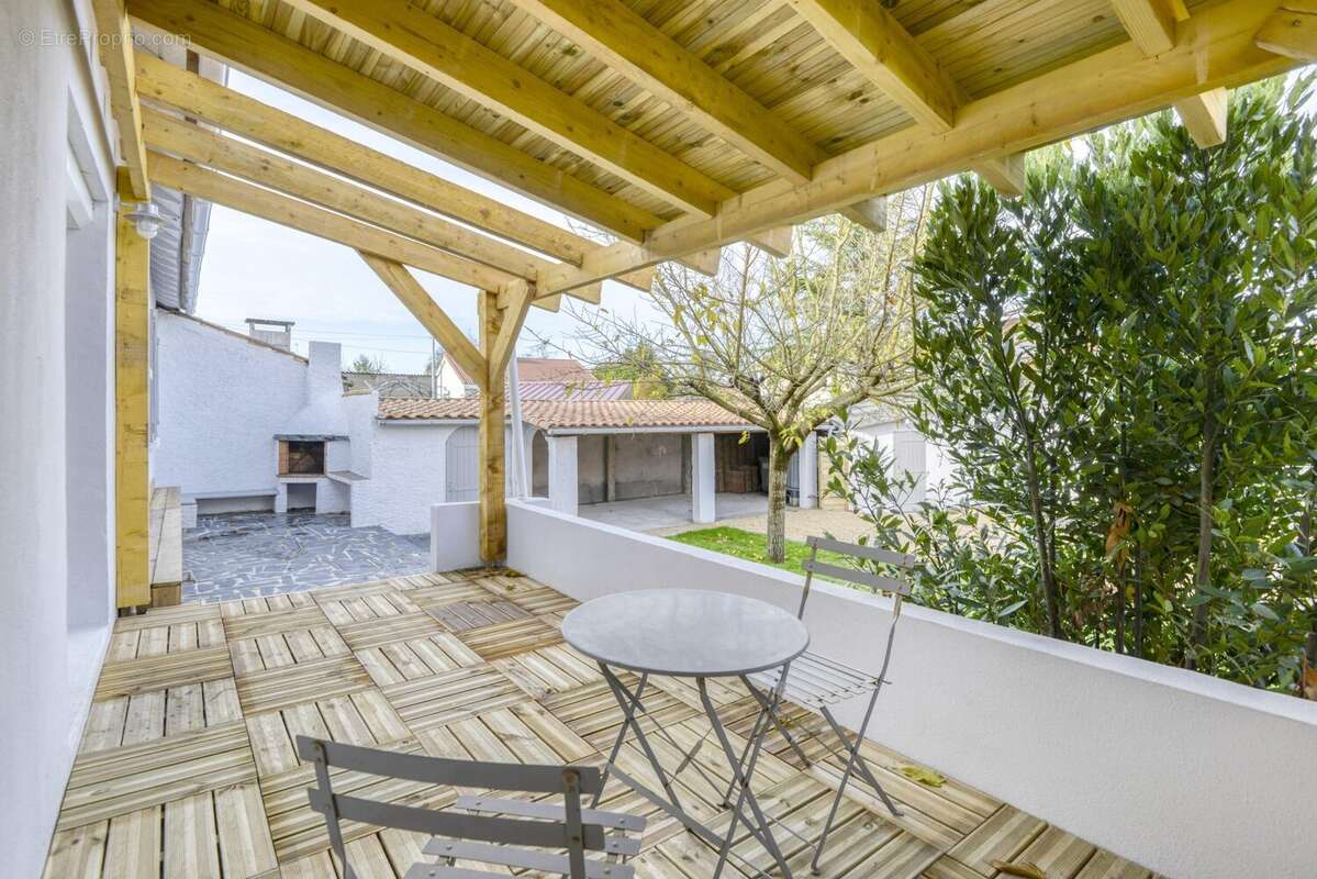 Maison à SAINT-SEBASTIEN-SUR-LOIRE