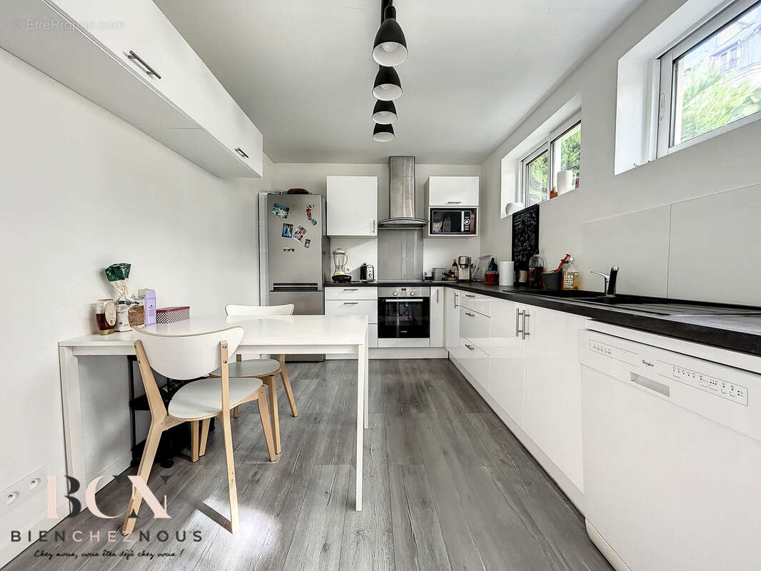 Appartement à NANTERRE