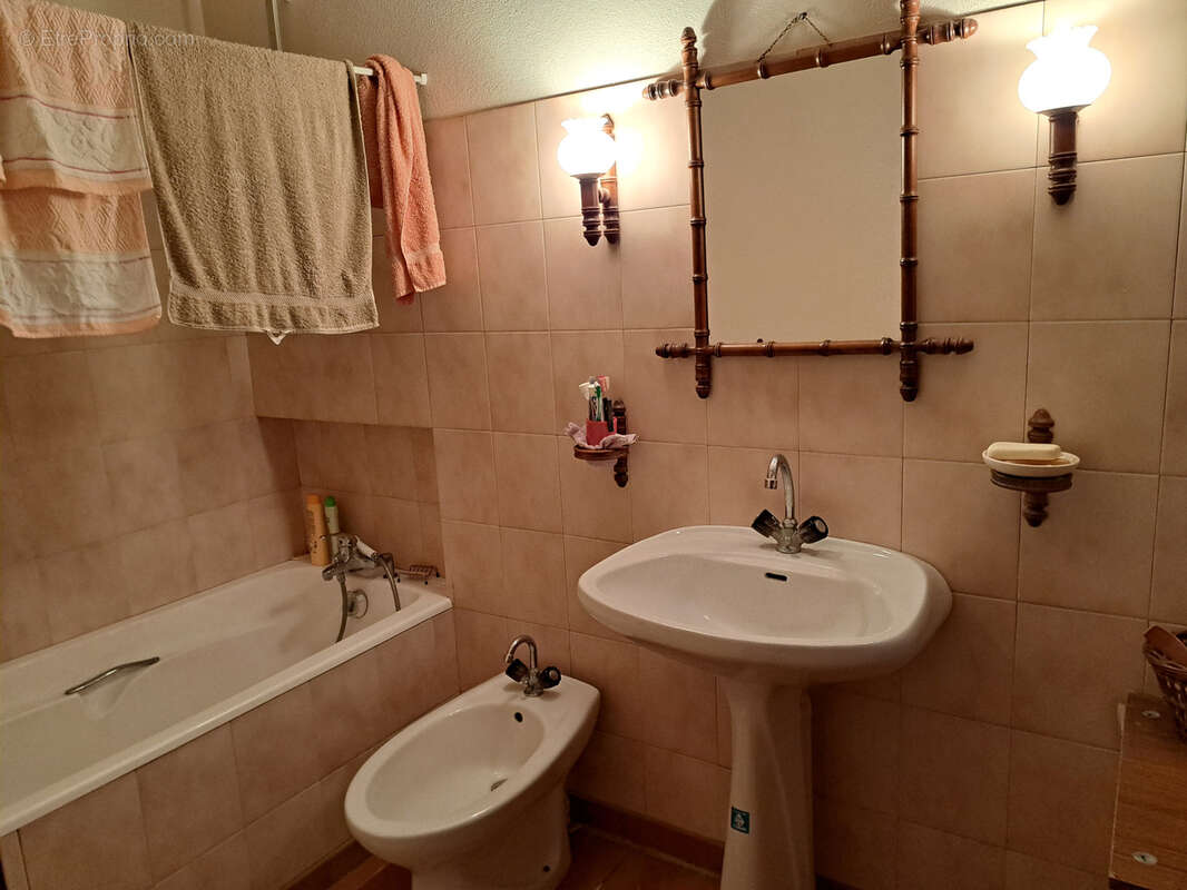 Maison à LE CHAMBON-SUR-LIGNON