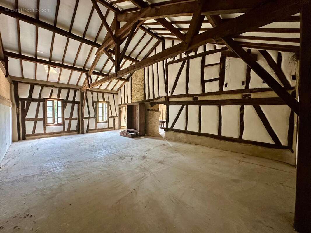 Maison 390 m² à Manciet  - photo 3