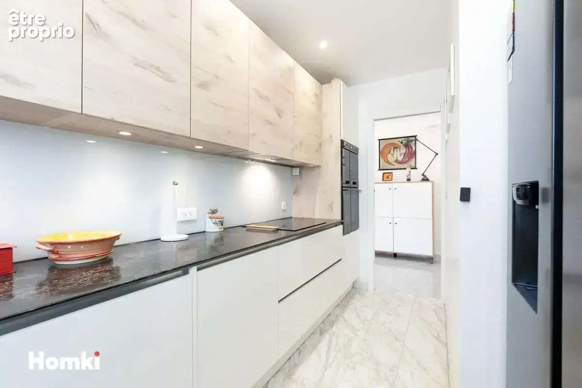 Appartement T3 de 78 m² à Villeneuve-Loubet 06270, Avenue de la Bermone - photo 5