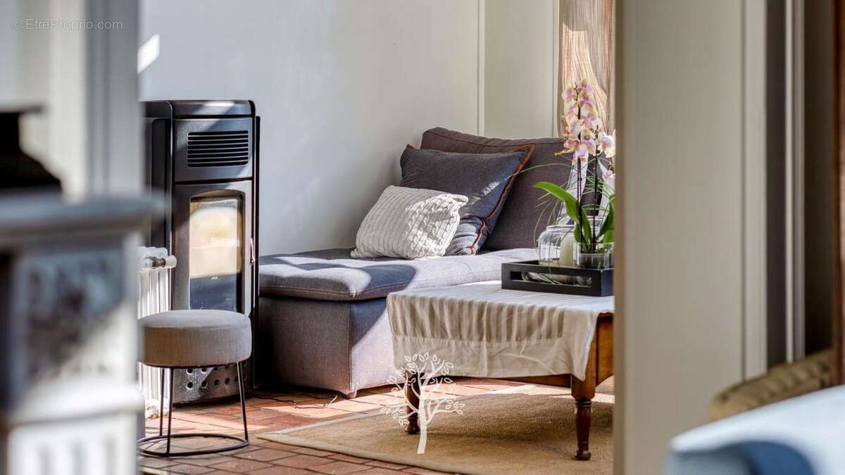 Maison à OUVILLE-LA-RIVIERE