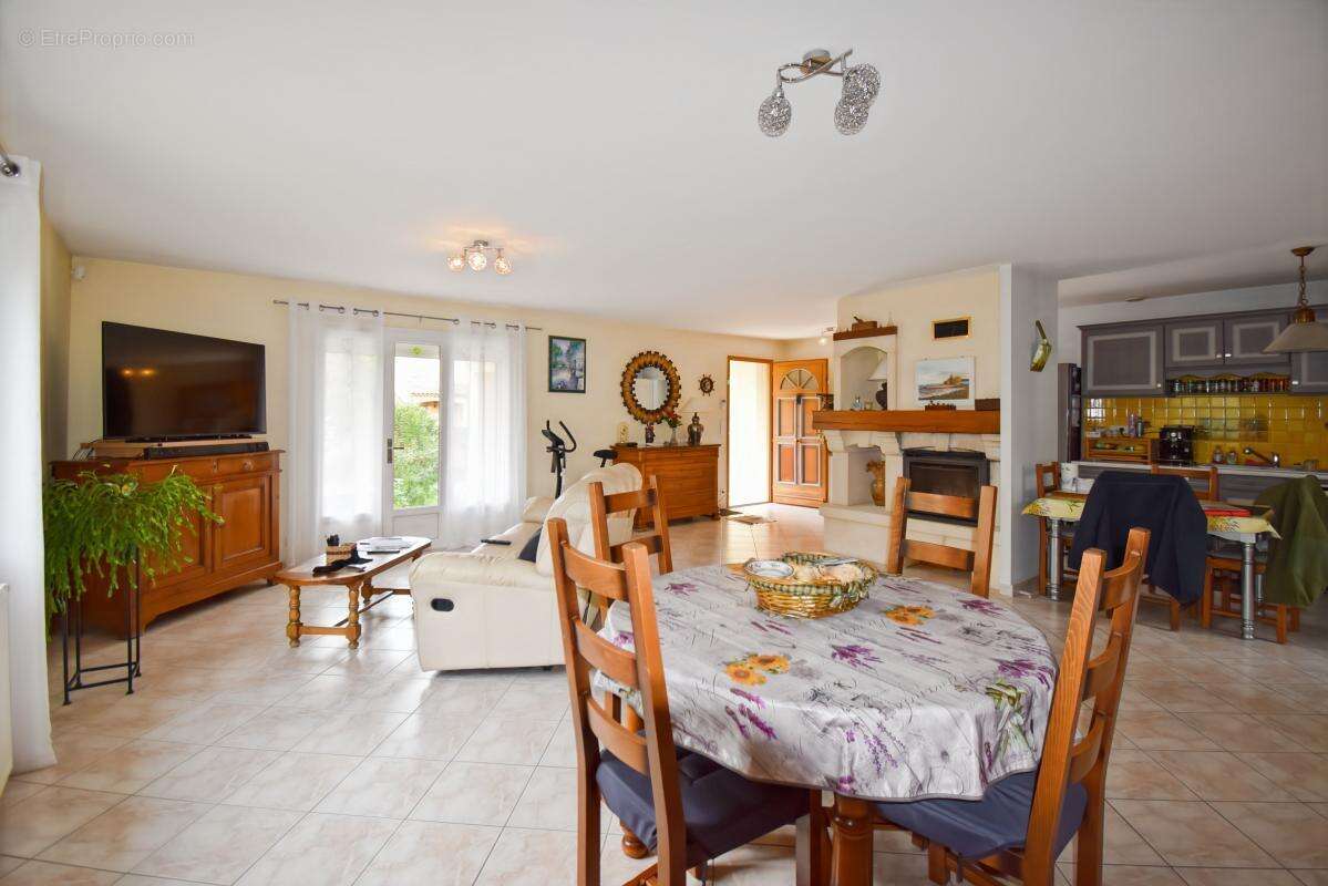 Maison 162 m² avec T2 - photo 18