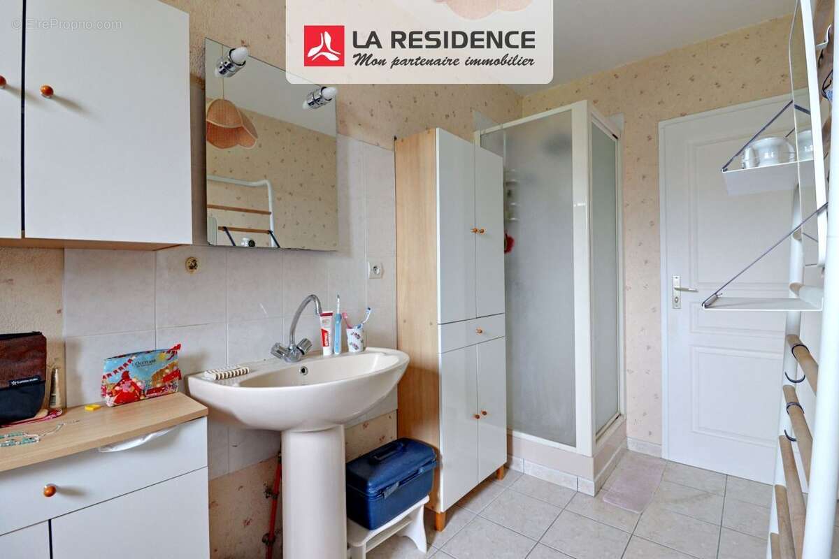Maison 130 m² à Vineuil  - photo 8