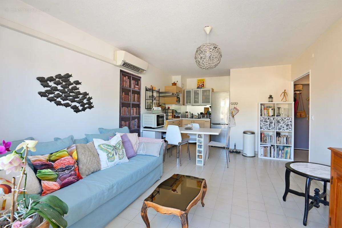 Appartement à LUNEL