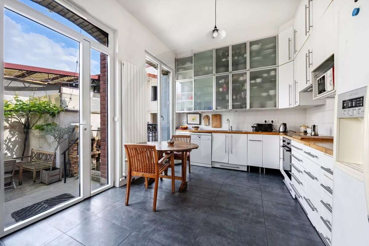 Maison à IVRY-SUR-SEINE