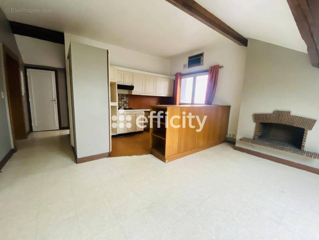 Appartement à LYON-9E