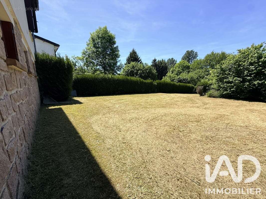 Maison 118 m² à Ussel  - photo 9
