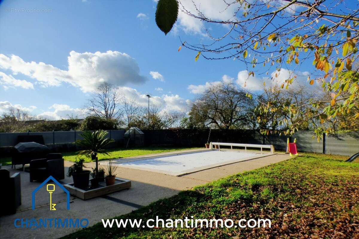 Maison à LA CAILLERE-SAINT-HILAIRE