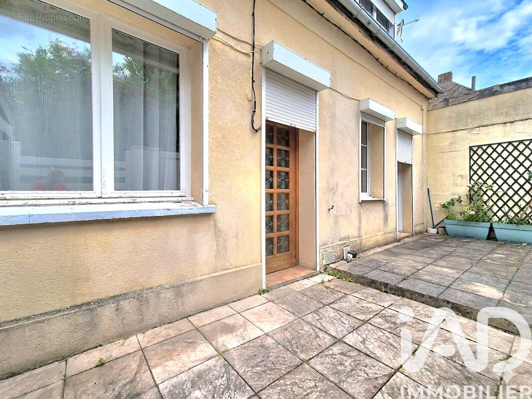 Photo 1 - Maison à SIN-LE-NOBLE