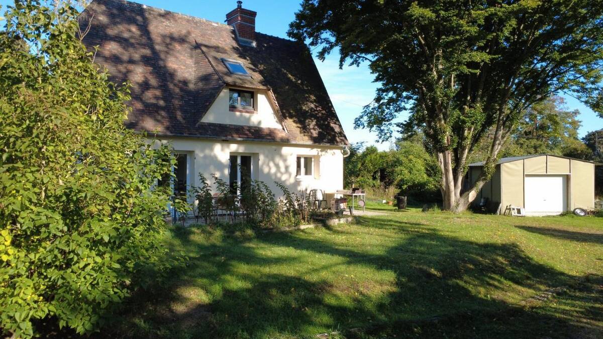 Maison à IVRY-LA-BATAILLE