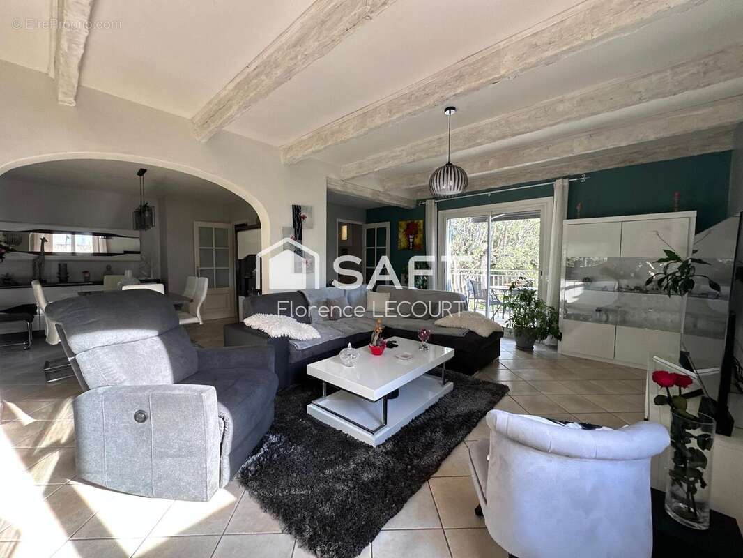 Photo 5 - Maison à SAINT-MAXIMIN-LA-SAINTE-BAUME