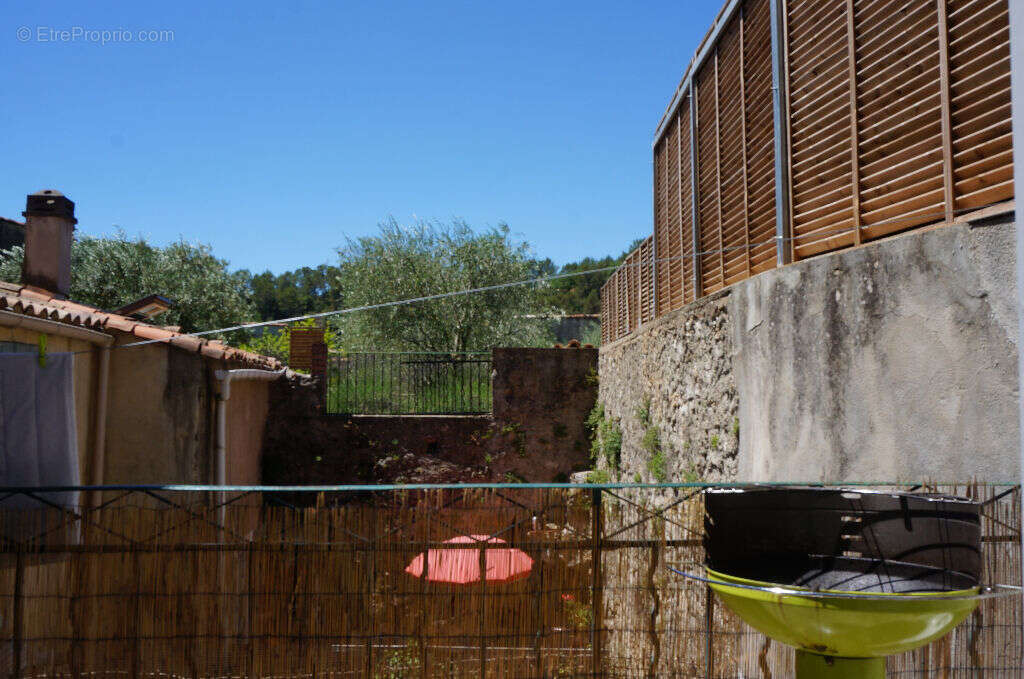 Appartement à BARJOLS
